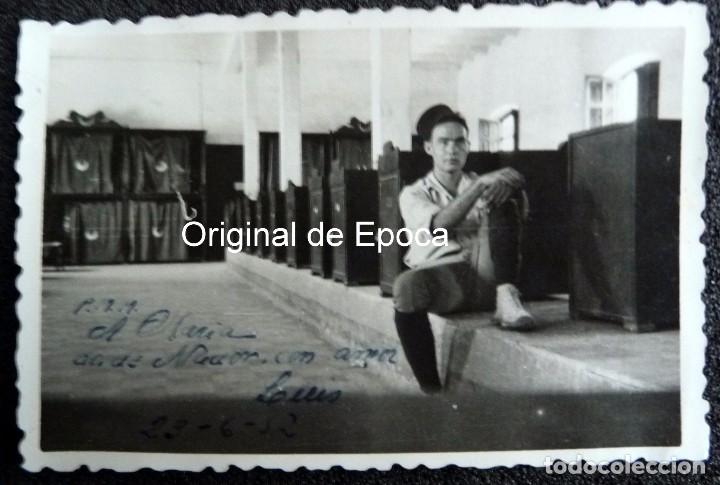 Militaria: (JX-161136) Fotografia de soldados de Regulares,realizada en Nador,a&ntilde;os 50,medidas 8,50 cm x 5,50 cm