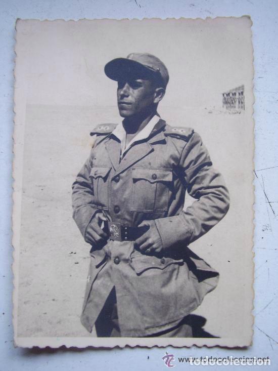 Militaria: LA LEGION : FOTO DE LEGIONARIO CON SAHARIANA Y GORRA , A&Ntilde;OS 50