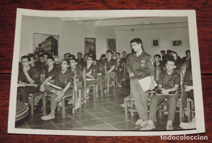 Militaria: FOTOGRAFIA DE MIEMBROS DEL FRENTE DE JUVENTUDES, MIDE 12 X 9 CMS.