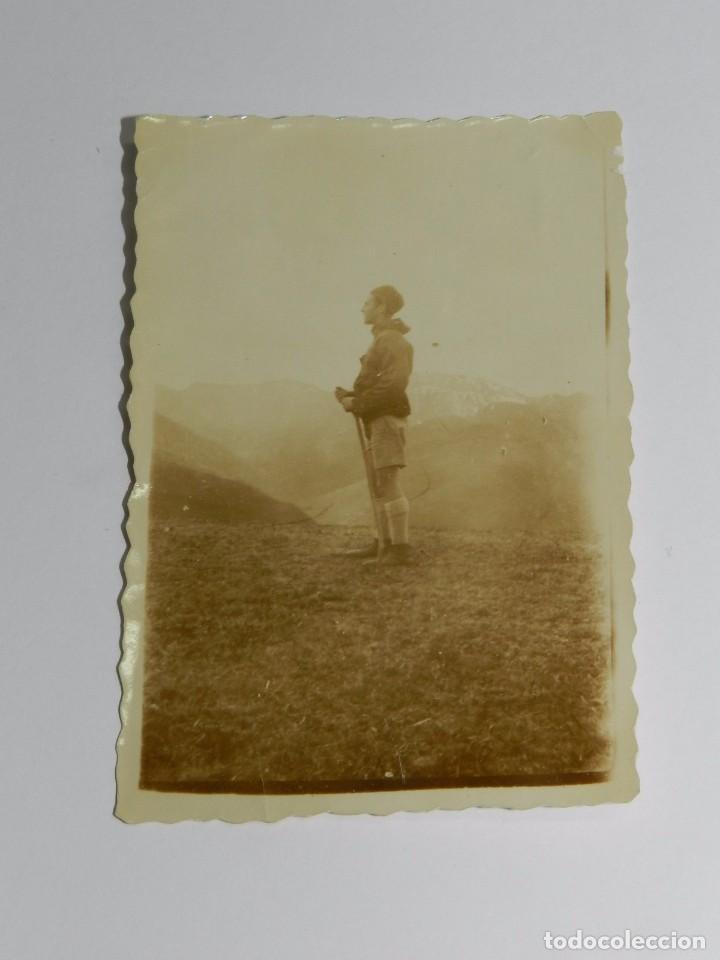 Militaria: FOTOGRAFIA DE MIEMBROS DEL FRENTE DE JUVENTUDES, FALANGE, OJE, MIDE 8,5 X 6 CMS.