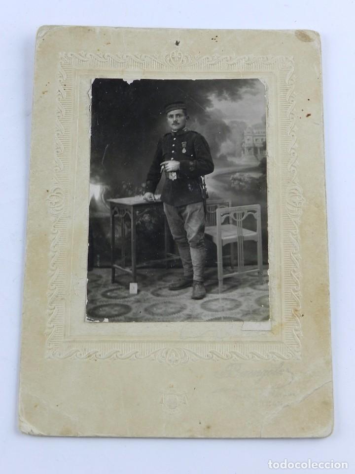 Militaria: FOTOGRAFIA DE CABO DE INFANTERIA, GUERRA DEL RIF, MIDE 17.5 X 12,5 CMS. INCLUIDO EL PASPARTOUT Y UNI
