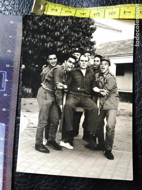 Militaria: Antigua fotograf&iacute;a militar soldados