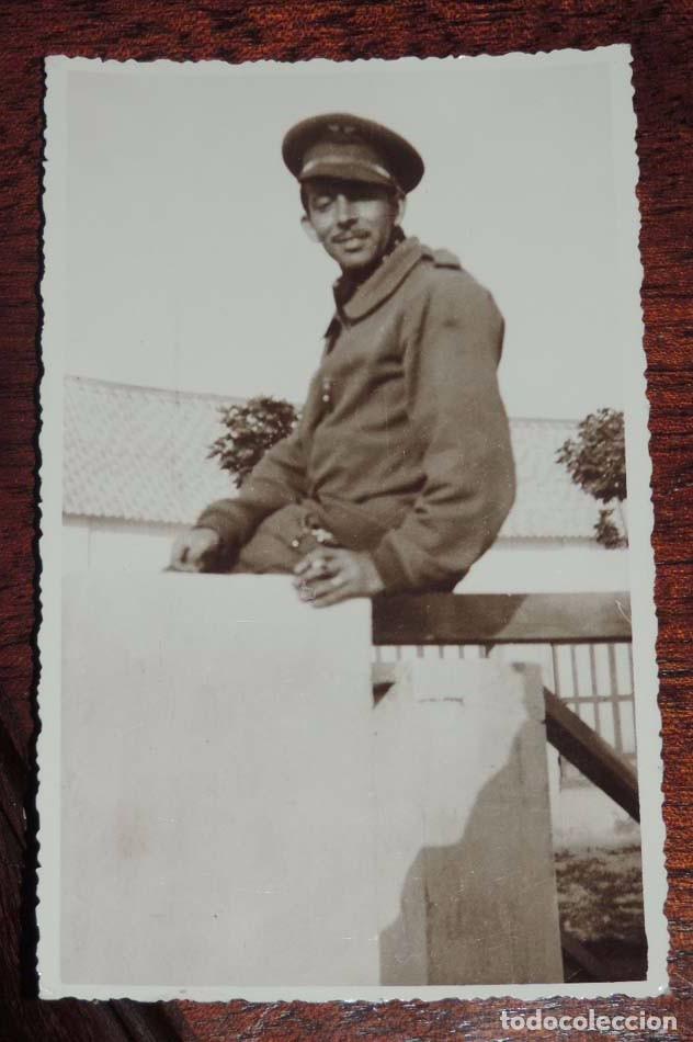 Militaria: FOTOGRAFIA DE OFICIAL DE AVIACION, TAMA&Ntilde;O POSTAL.