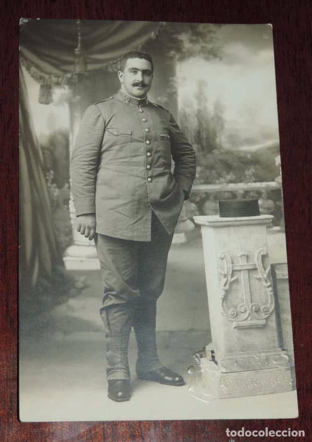 Militaria: FOTOGAFIA DE SOLDADO DEL REGIENTO NUM. 37, FOTOGRAFIA PINTOS, ESCRITA POR EL REVERSO EN 1915. TAMA&Ntilde;O
