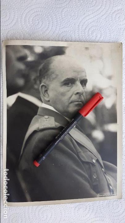 Military Antiques: Fotograf&iacute;a del bilaureado general Varela presidiendo una misa.