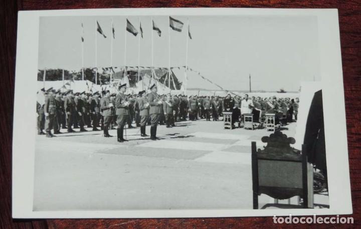 Militaria: FOTOGRAFIA DE JURA DE BANDERA EN EL COLEGIO DE GUARDIA JOVENES EN JUNIO DE 1943, GUARDIA CIVIL, PRES