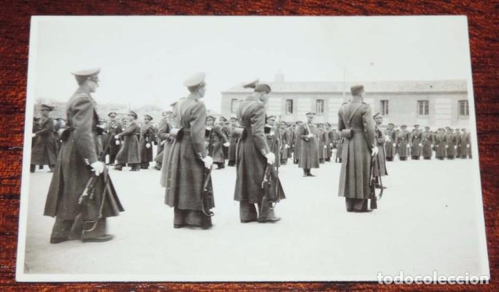Military Antiques: FOTOGRAFIA DE JURA DE BANDERA EN EL COLEGIO DE GUARDIA JOVENES DE VALDEMORO EN 29-3-1943, GUARDIA CI
