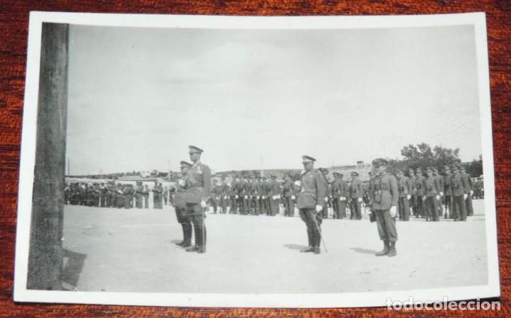 Military Antiques: FOTOGRAFIA DE JURA DE BANDERA EN EL COLEGIO DE GUARDIA JOVENES DE VALDEMORO EN 29-3-1943, GUARDIA CI