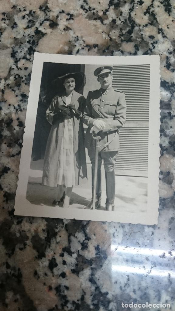 Militaria: MILITAR CON SE&Ntilde;ORA
