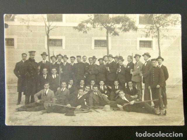 Militaria: ANTIGUA FOTOGRAF&Iacute;A POSANDO CON RIFLES