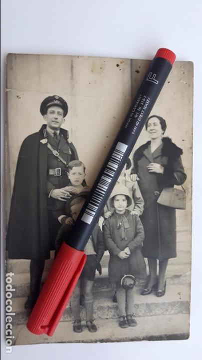 Militaria: Alf&eacute;rez de Ingenieros con su familia. A&ntilde;os 20.
