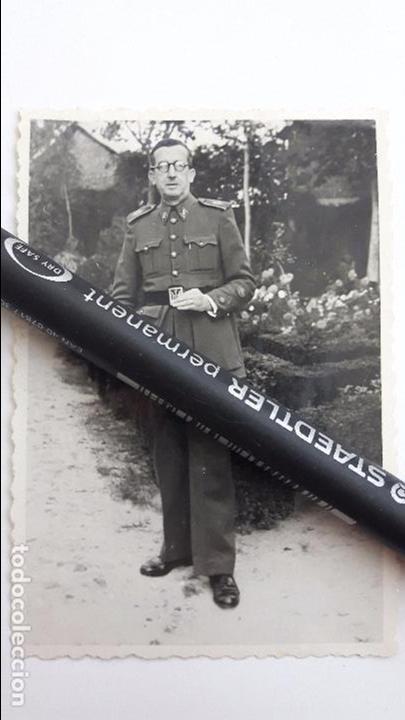 Militaria: Foto comandante de Ingenieros con Medalla Militar colectiva. A&ntilde;os 40