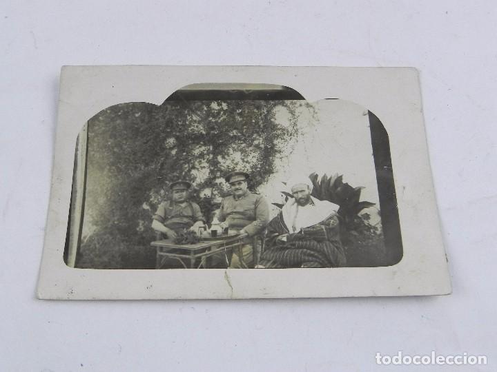 Military Antiques: FOTOGRAFIA MILITARES ESPA&Ntilde;OL CON RIFE&Ntilde;O, TAMA&Ntilde;O POSTAL, 1923 APROXIMADAMENTE, MIDE 14X 9 CMS.