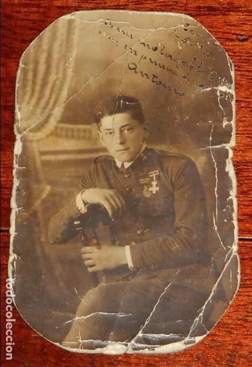 Military Antiques: FOTOGRAFIA DEL SOLDADO DE ARTILLERIA, CONDECORADO POR LA GUERRA DE MARRUECOS, NO CIRCULADA.