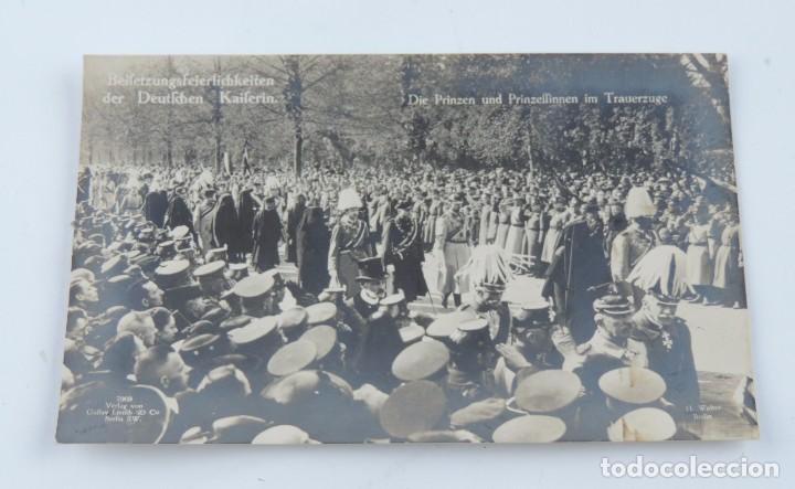 Military Antiques: FOTOGRAFIA DE EL EMPERADOR ALEMAN, PR&Iacute;NCIPES Y LAS PRINCESAS EN TRAUERZUGE, FOTO VERLAG, 7963. BERLI