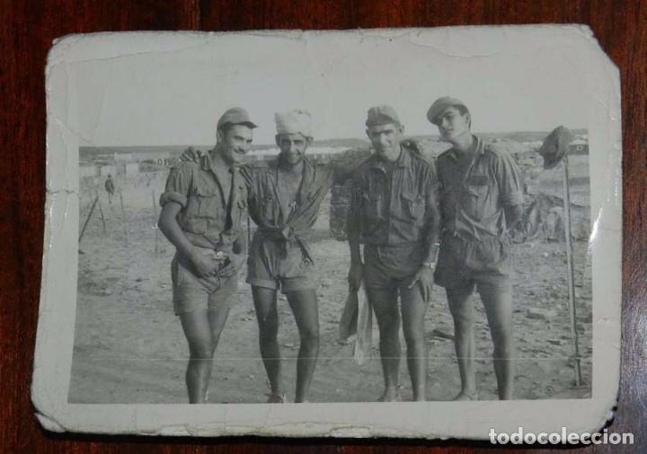 Militaria: MILITARES EN EL SAHARA ESPA&Ntilde;OL 1963, MIDE 10 X 7 CMS.
