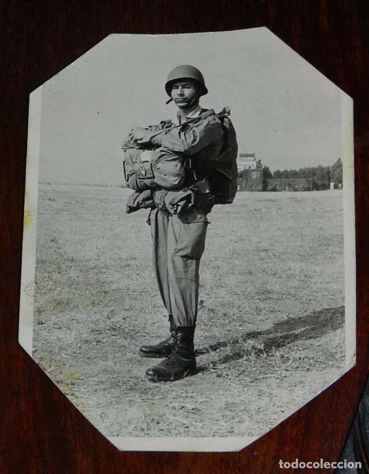 Militaria: FOTOGRAFIA DE PARACAIDISTA ESPA&Ntilde;OL, 1971, TAMA&Ntilde;O POSTAL