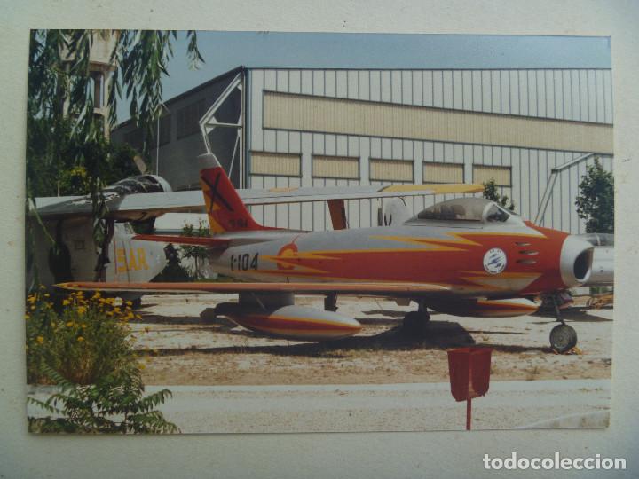 Militaria: AVIACION :  FOTO DE AVION NACIONAL , DETRAS HAY OTRO DEL SAR