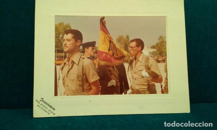 Military Antiques: Soldados jurando la bandera.16 x11,5 cm.