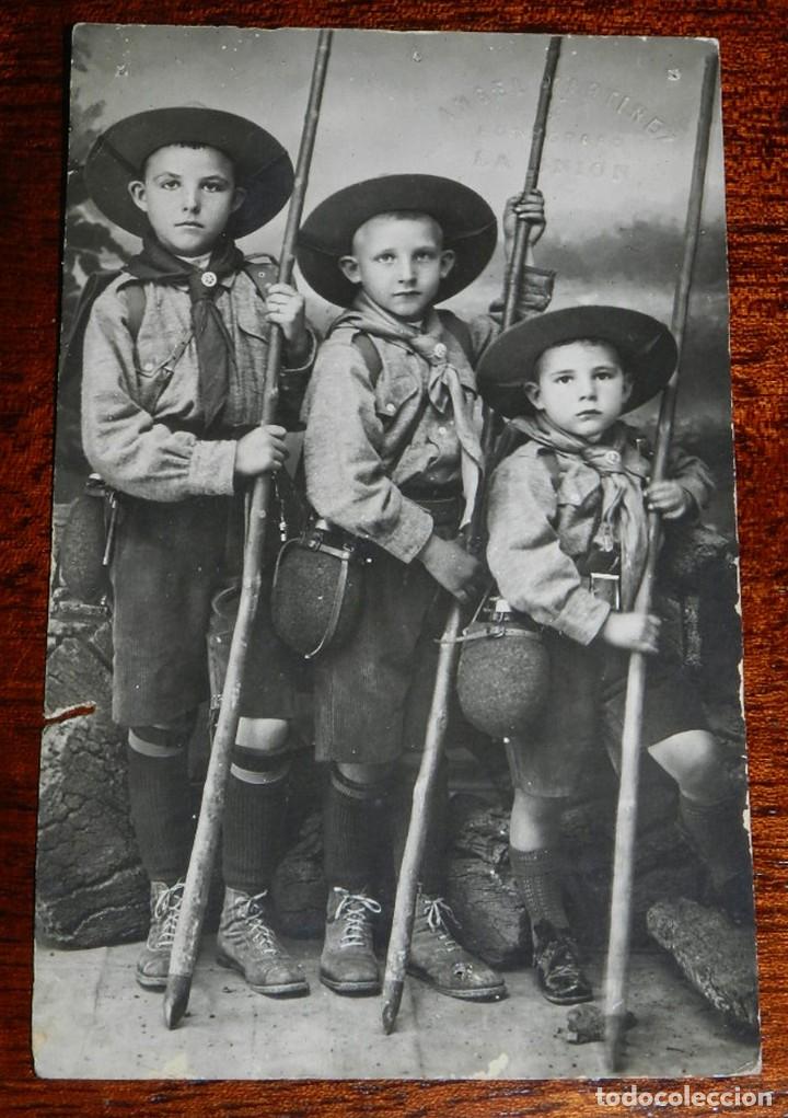 Military Antiques: ANTIGUA FOTO POSTAL DE 3 BOY SCOUTS, EXPLORADORES, ESCULTISMO, VER LAS DOS FOTOS PUESTAS.