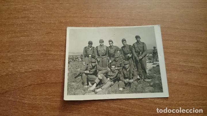 Militaria: FOTO GRUPO DE SOLDADOS