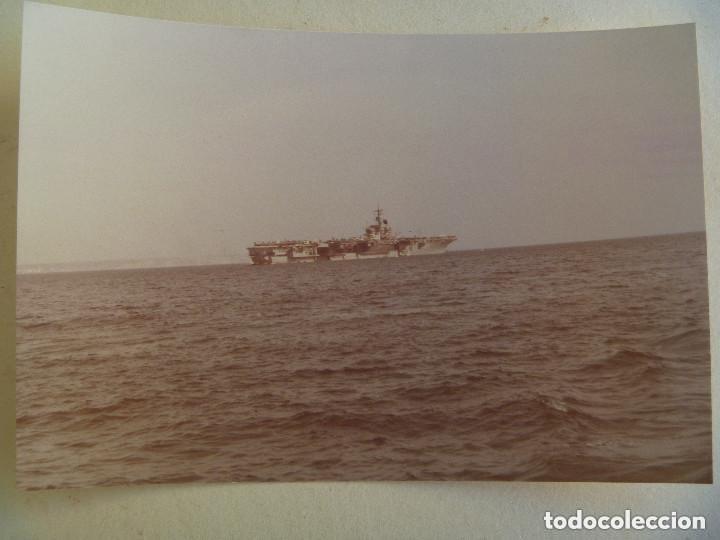 Militaria: MARINA : FOTO DE UN PORTAVIONES EN ALTA MAR