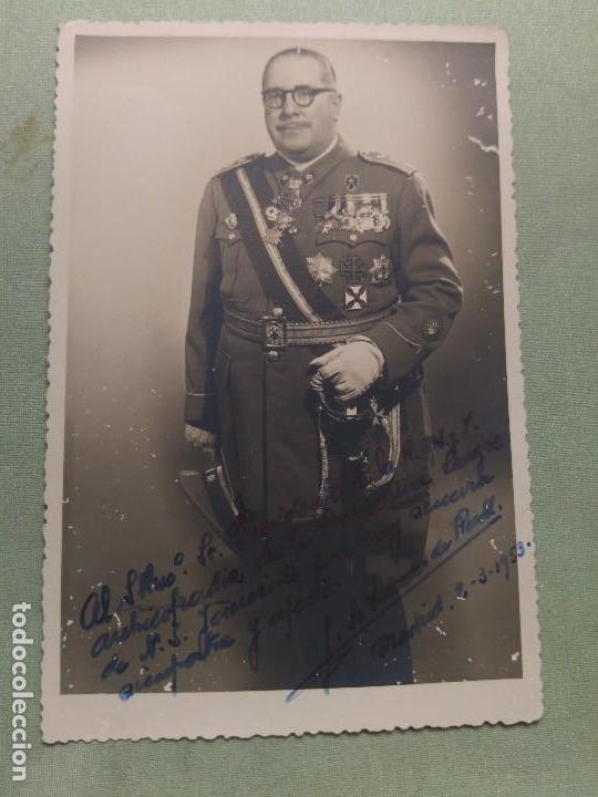 Militaria: FOTOGRAFIA MILITAR CONDECORADO. DEDICADA