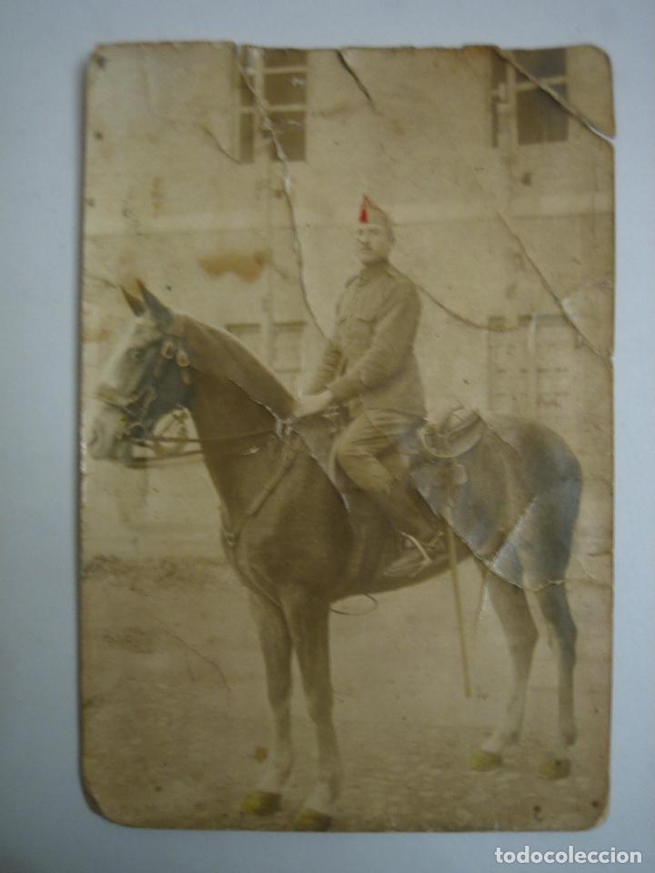 Militaria: Fotograf&iacute;a militar de caballeria. Medidas 13x8,5 cm