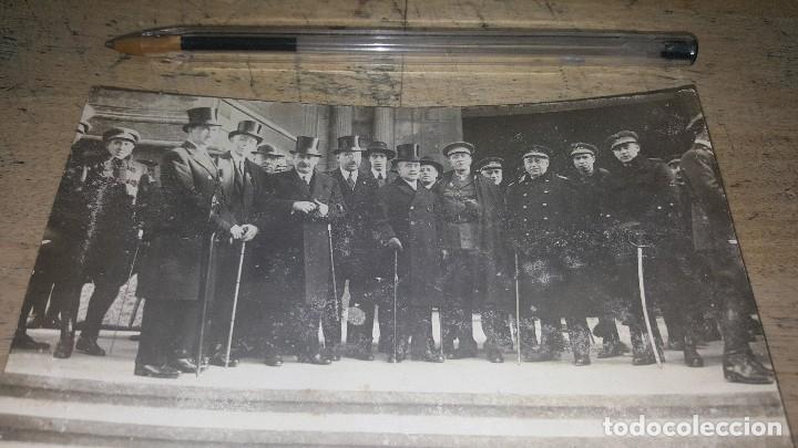 Militaria: Fotografia de jefes militars y autoridades civiles, 14 x 9 cm.