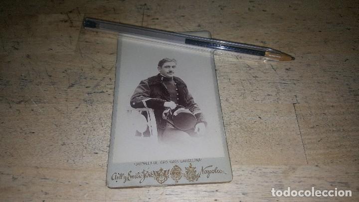 Militaria: Fotografia de oficial de ingenieros espa&ntilde;ol en cdv. Napoleon fot. 11 x 6,5 cm.