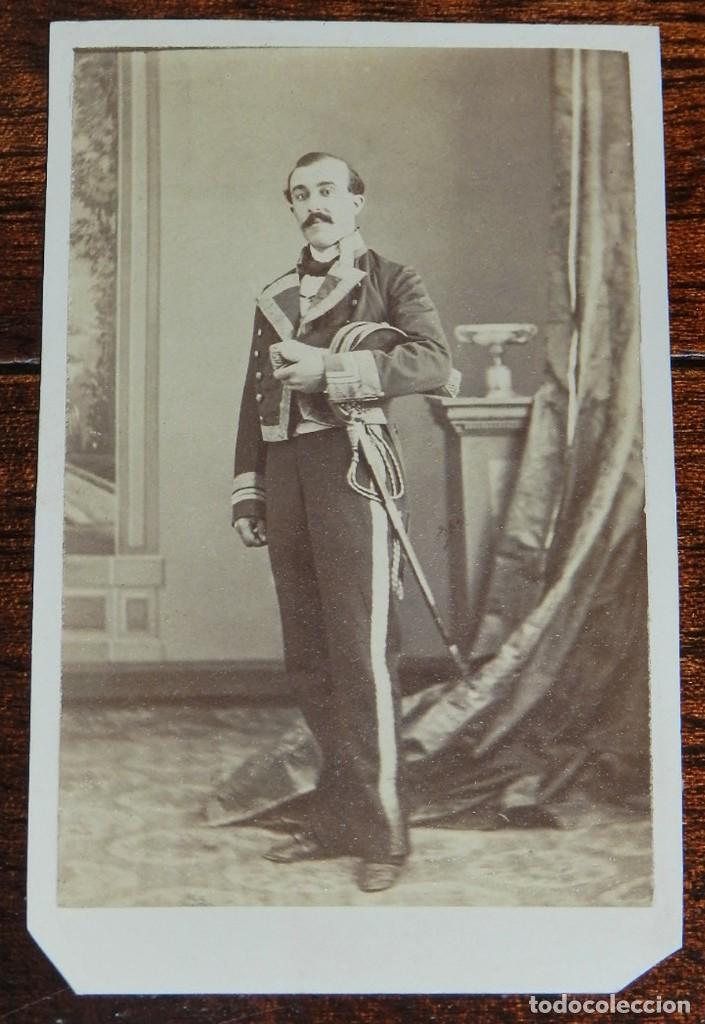 Militaria: FOTOGRAFIA DE OFICIAL DE LA ARMADA ESPA&Ntilde;OLA, MARINA 1870 APROX., SIN MARCA DE FOTOGRAFO, CARTE DE VI