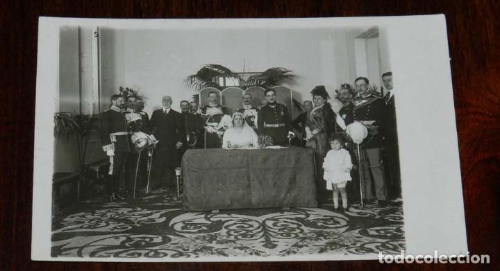 Militaria: ANTIGUA FOTO POSTAL DE MILITAR EN SU BODA CON UNA ARISTOCRATA, EPOCA DE ALFONSO XIII, 1918 APROXIMAD