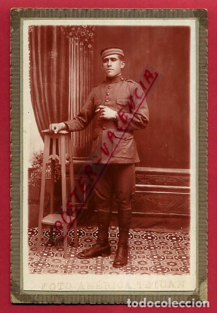 Militaria: FOTOGRAFIA MILITAR, TAMA&Ntilde;O POSTAL , FOTO ANTIGUA COLOREADA  , ORIGINAL , ME 28