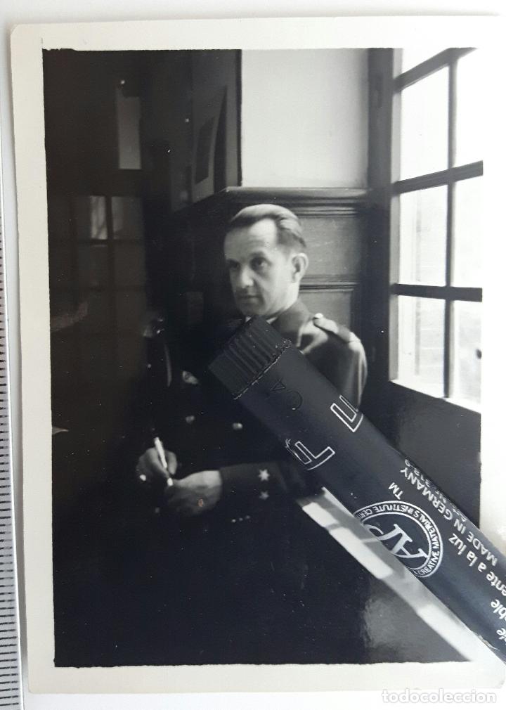 Militaria: Foto del Capit&aacute;n piloto y observador Eusebio Paredes.