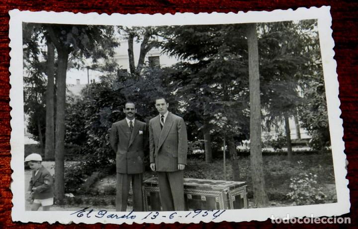 Militaria: FOTOGRAFIA EN EL PARDO REGIMIENTO DE LA GUARDIA DE S.E. EL GENERALISIMO, 1954, MIDE 10 X 7,5 CMS.