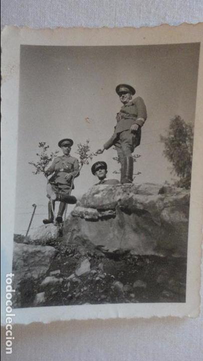 Militaria: ANTIGUA FOTOGRAFIA.GRUPO DE OFICIALES MILITARES.FOTO ROS.CEUTA
