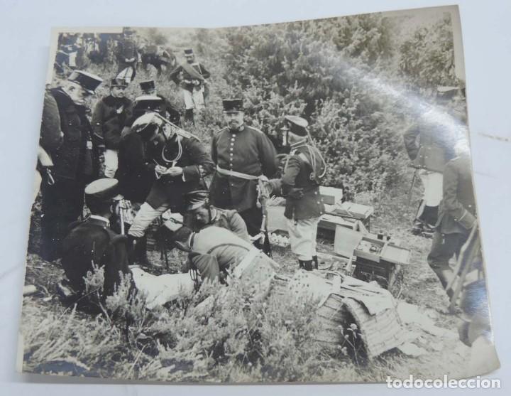 Militaria: FOTOGRAFIA DE MANIOBRAS DEL CUERPO DE SANIDAD EPOCA DE ALFONSO XIII, MIDE 14 X 13 CMS.