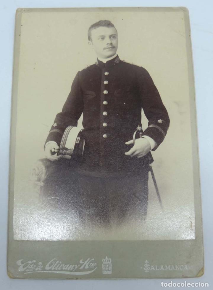 Militaria: FOTOGRAFIA ALBUMINA DE ALFEREZ O TENIENTE, EPOCA DE ALFONSO XIII, FOTOGRAFO VIUDA DE OLIVAN Y HNO. D