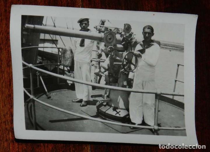 Militaria: FOTOGRAFIA DE BUQUE DE LA ARMADA ESPA&Ntilde;OLA, A&Ntilde;OS 50. MIDE 9 X 6,5 CMS.