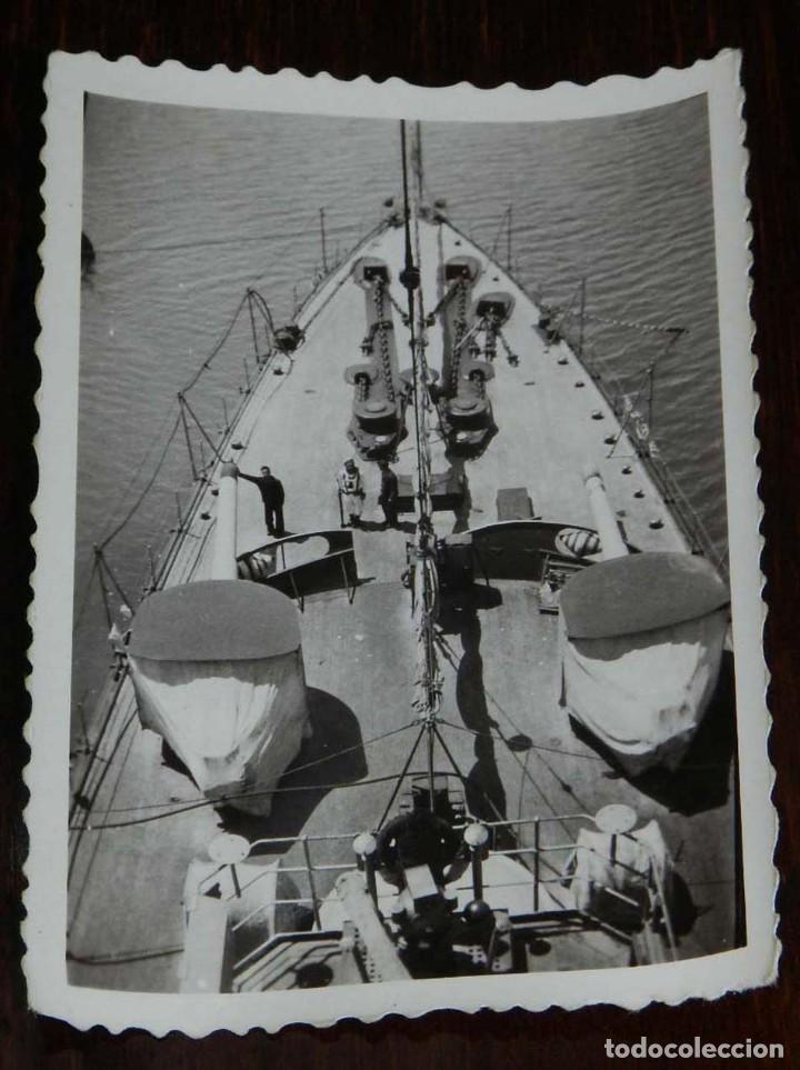 Militaria: FOTOGRAFIA DE BUQUE DE LA ARMADA ESPA&Ntilde;OLA, A&Ntilde;OS 50. MIDE 9 X 6,5 CMS.