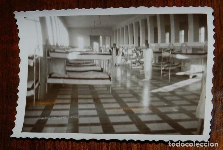 Militaria: FOTOGRAFIA DE INSTALACIONES DE ARMADA ESPA&Ntilde;OLA, A&Ntilde;OS 50, MIDE 9 X 6,5 CMS.