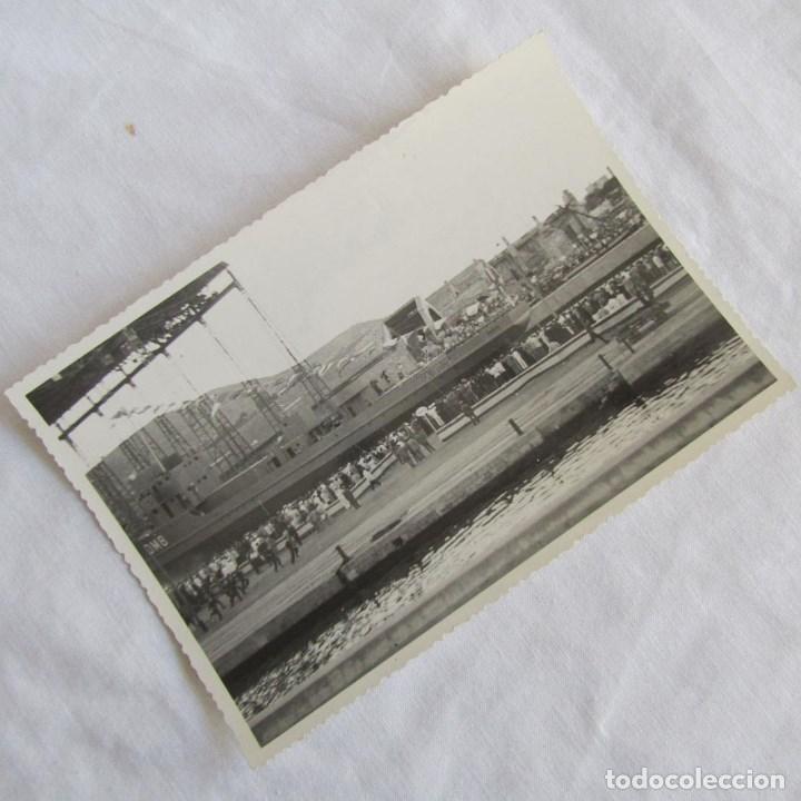 Militaria: Fotograf&iacute;a inauguraci&oacute;n gradas inclinadas dragaminas Guadiaro y Tinto 1950 Cartagena 17x11 cm