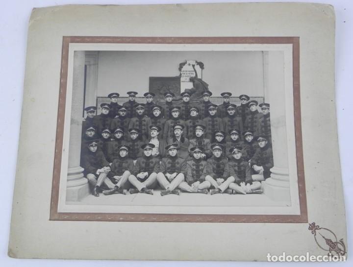 Militaria: FOTOGRAFIA CON MILITARES CUERPO DE INFANTERIA, A&Ntilde;OS 20, MIDE 33 X 26 CMS. INCLUIDO EL PASPARTOUT, TA