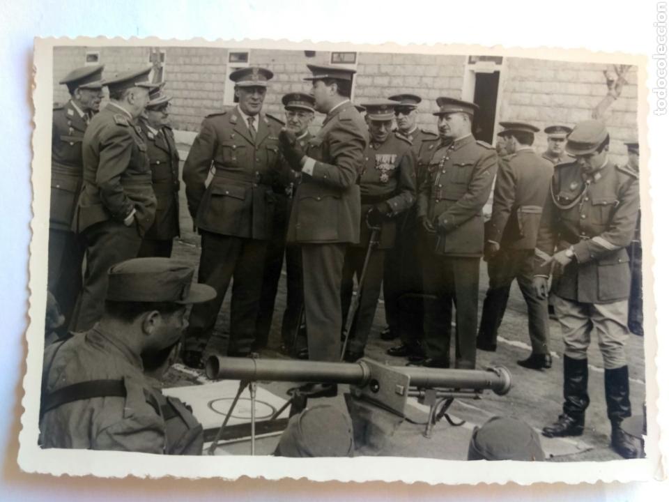 Militaria: Fotograf&iacute;a de militares de alta graduaci&oacute;n. A&ntilde;os 40, 50.