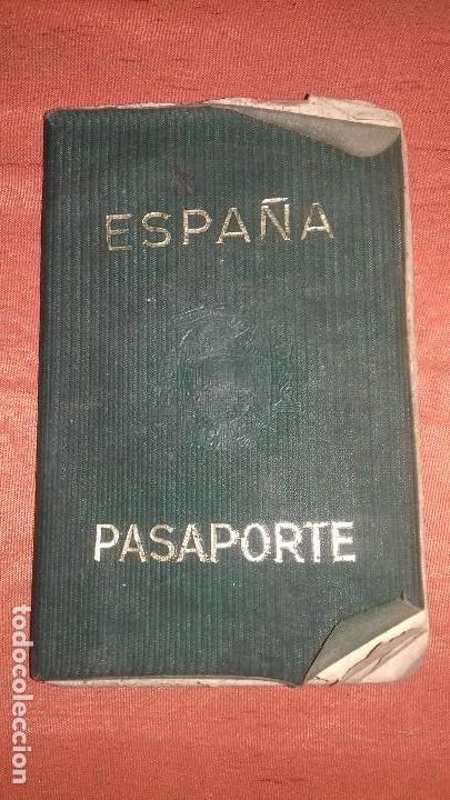 Militaria: antigua cartilla pasaporte espa&ntilde;ol de 1959