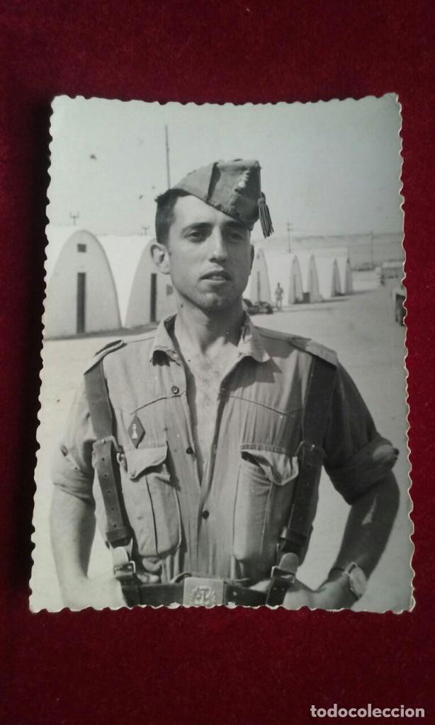 Militaria: Antigua fitografia soldado.Sahara espa&ntilde;ol. El Aaiun. 1962.