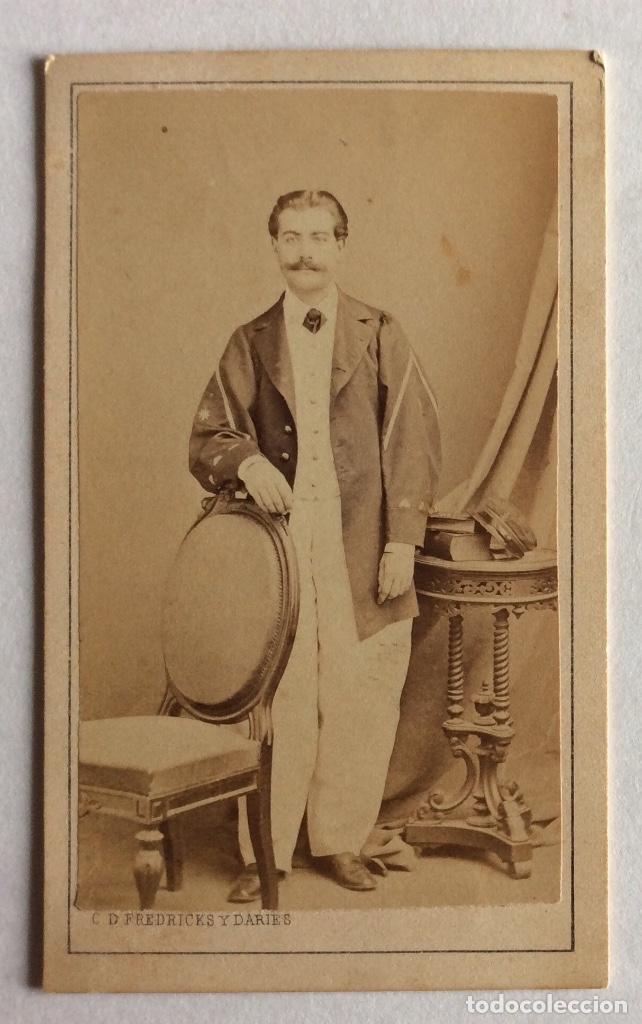 Militaria: FOTOGRAF&Iacute;A ALBUMINA CDV. FOTO FREDRICKS Y DARIES. MILITAR, POSIBLEMENTE MARINO. HABANA. CUBA.