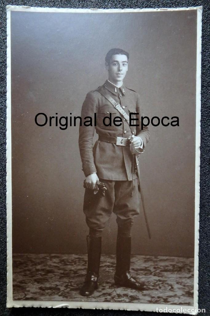 Militaria: (JX-190175)Fotograf&iacute;a de soldado de Artiller&iacute;a , Reg. n&ordm;4 a&ntilde;os 30 .