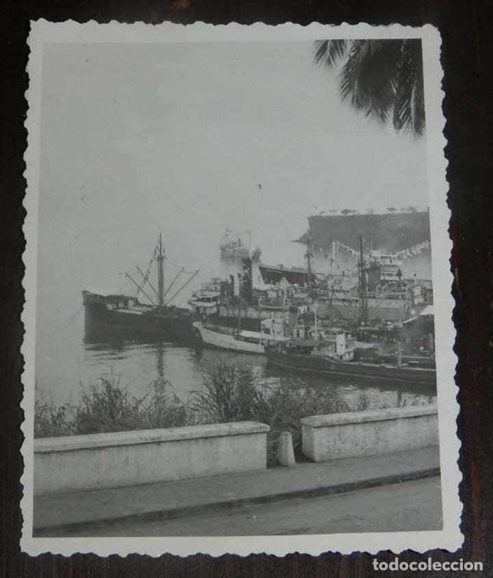 Militaria: FOTOGRAFIA DEL PUERTO DE SANTA ISABEL DE FERNANDO POO, GUINEA ESPA&Ntilde;OLA, A&Ntilde;OS 50, MIDE 8,5 X 6,5 CMS.