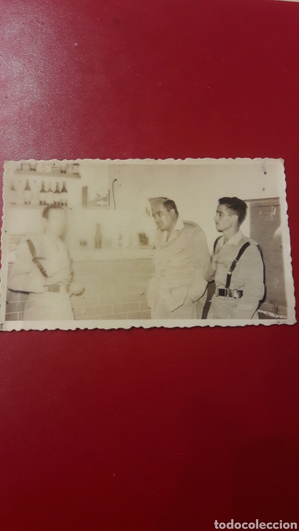 Militaria: Foto Legionarios en la cantina 1960